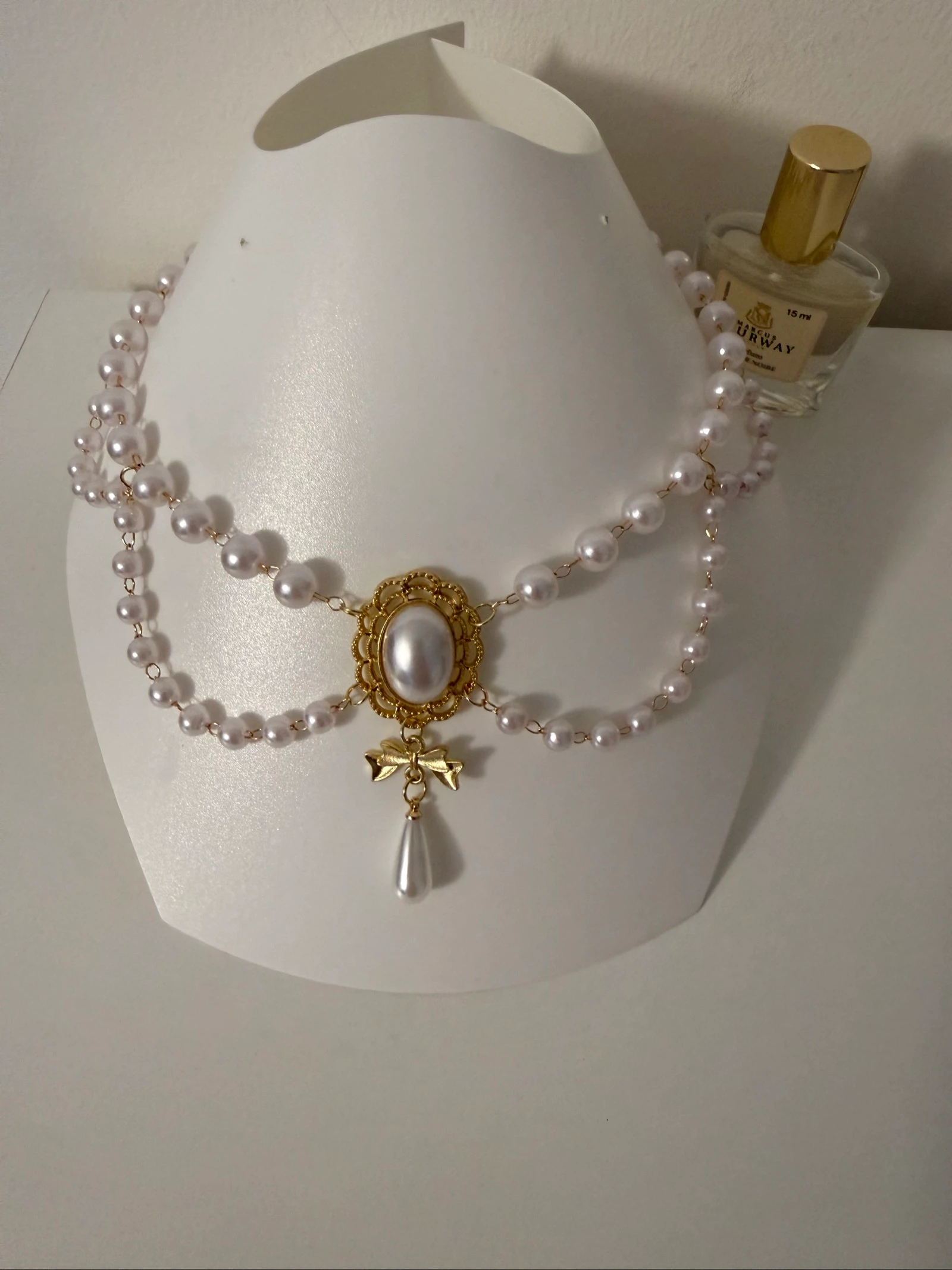Collier léger avec perle